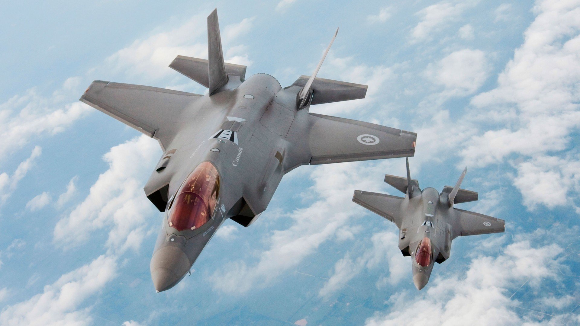 “电动冲浪新体验:马鞍山赛场成为水上运动的明星”