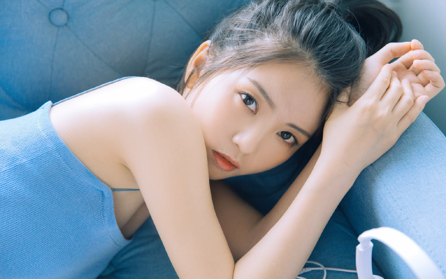 回防站位精准锁死中路空档,回防速度