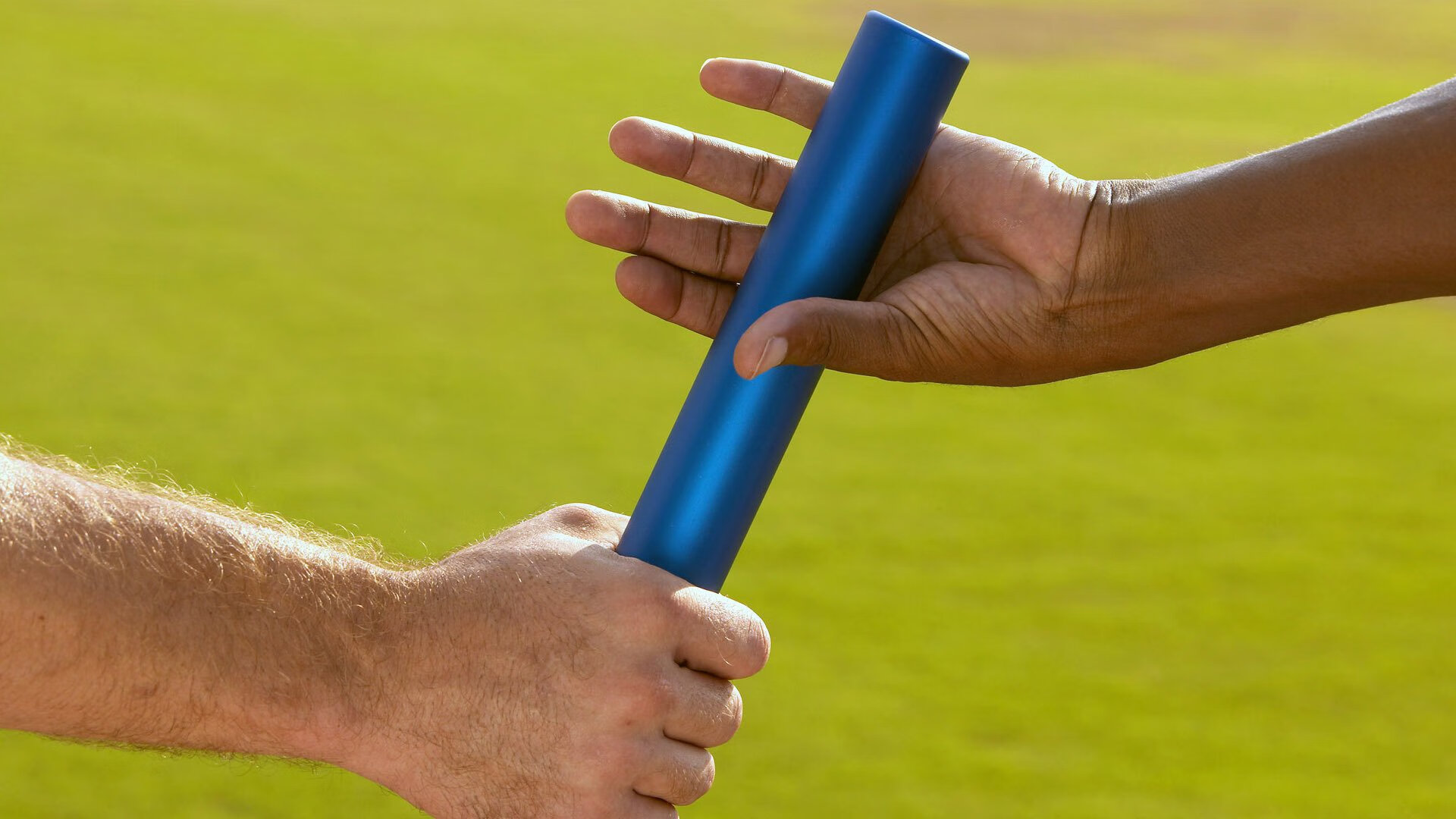 自由泳接力荷兰女队冲进前三，女子4×200自由泳接力视频